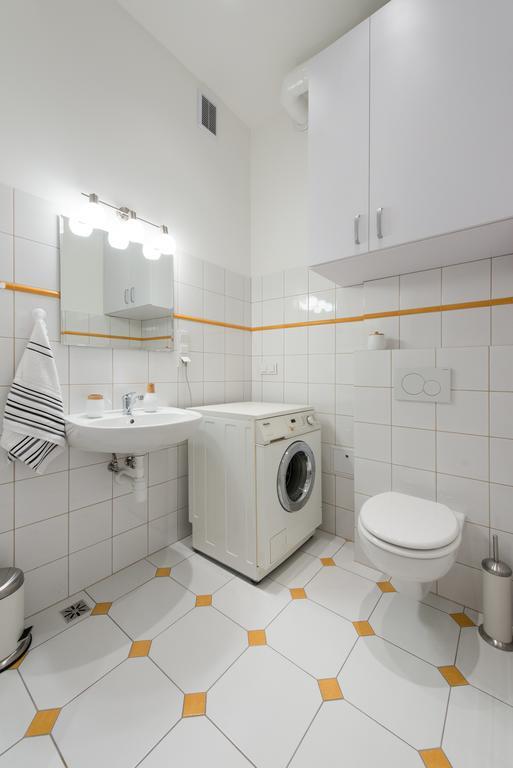 Style4Rent Sunny Old Town Apartments Krakow Luaran gambar